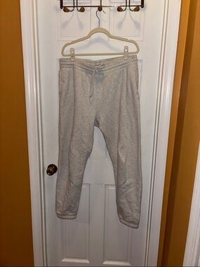 TNA Light Gray Women's Drawstring Joggers Aritzia